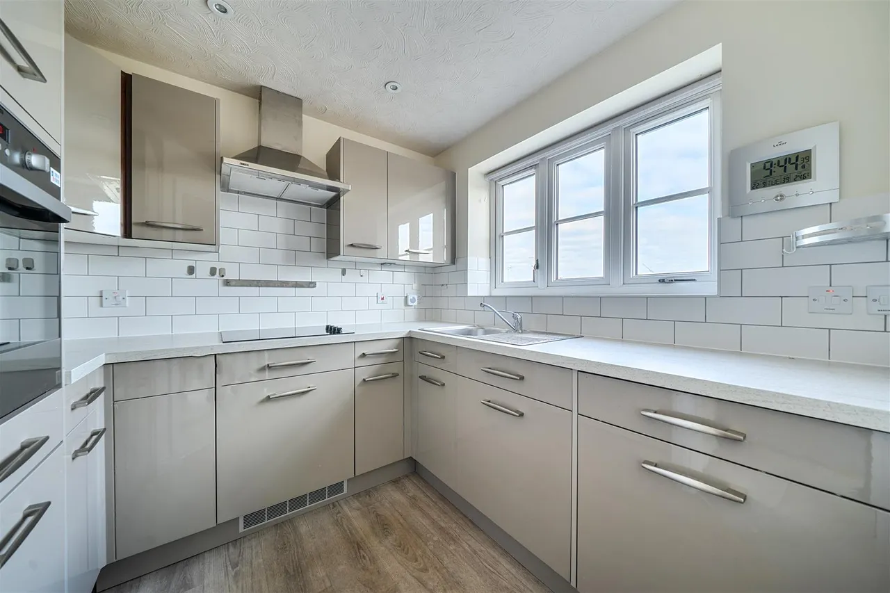 Canterbury Road, Sittingbourne, ME10, photo 2