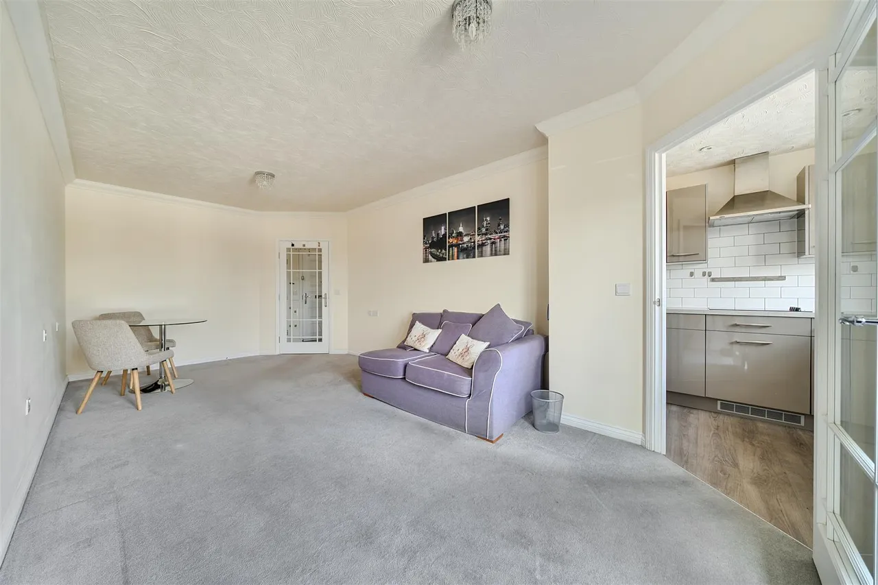 Canterbury Road, Sittingbourne, ME10, photo 5