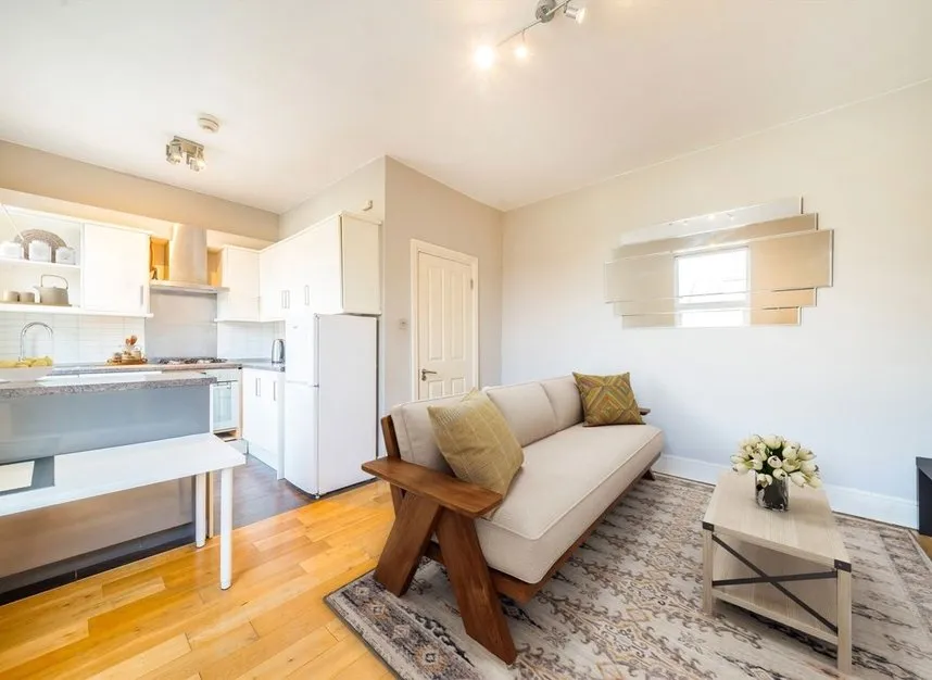 Devonport Road, Shepherds Bush, W12, photo 2