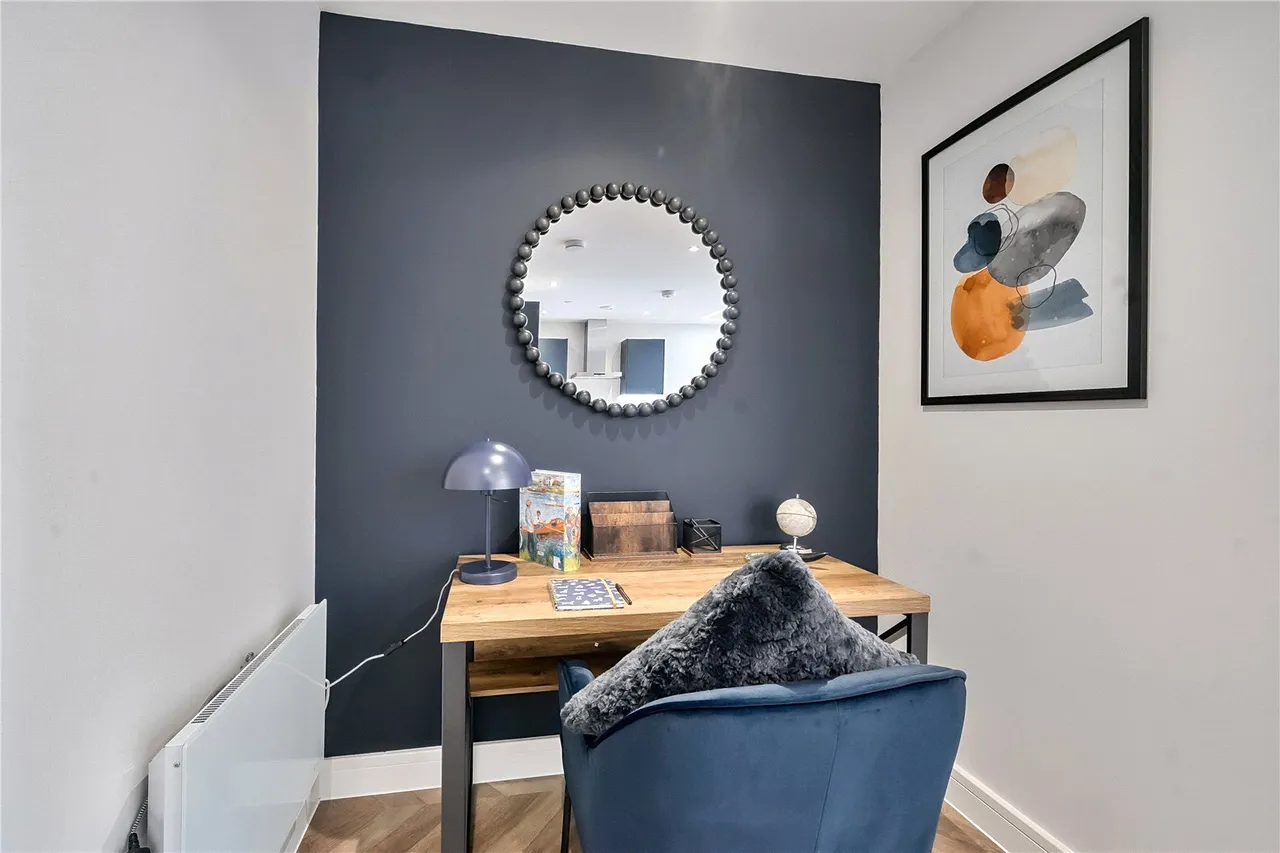Firgrove Road, Farnborough, Hampshire, GU14 7TN, photo 2