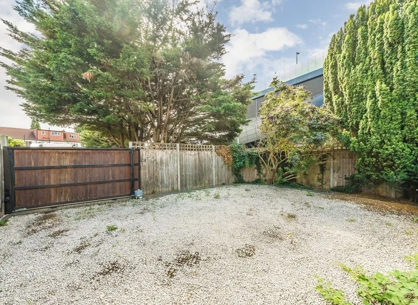 Springvale Avenue, Brentford, TW8, photo 8