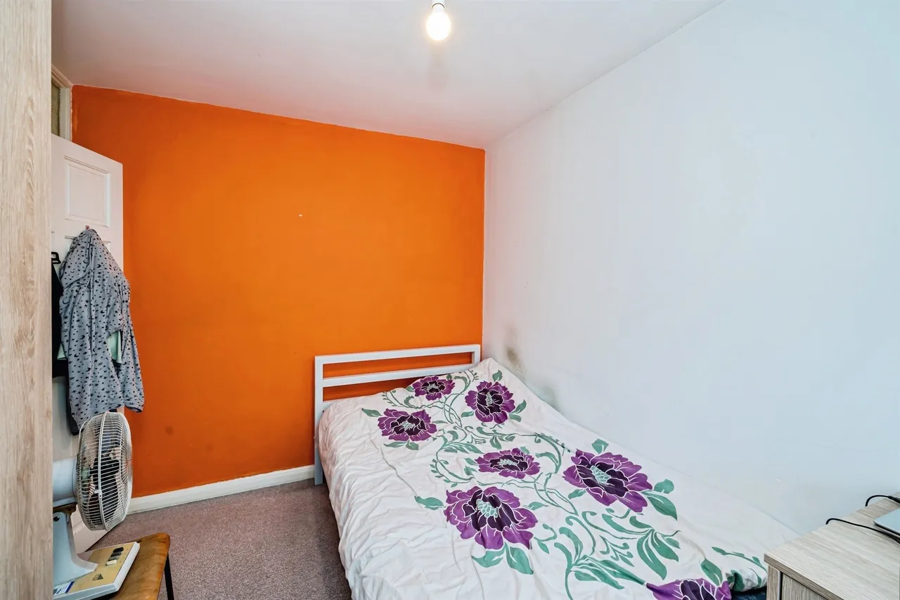 Beechwood Road, Slough, SL2, photo 16
