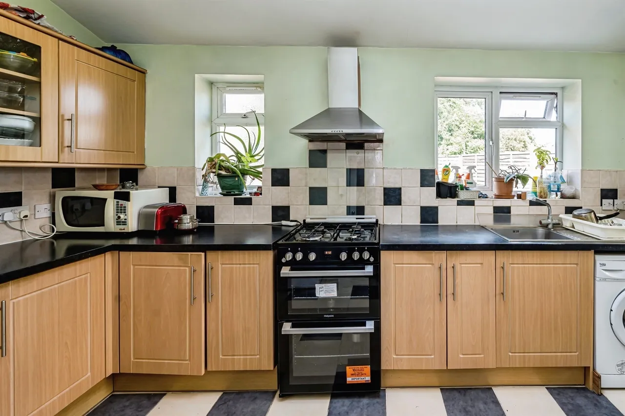 Beechwood Road, Slough, SL2, photo 20