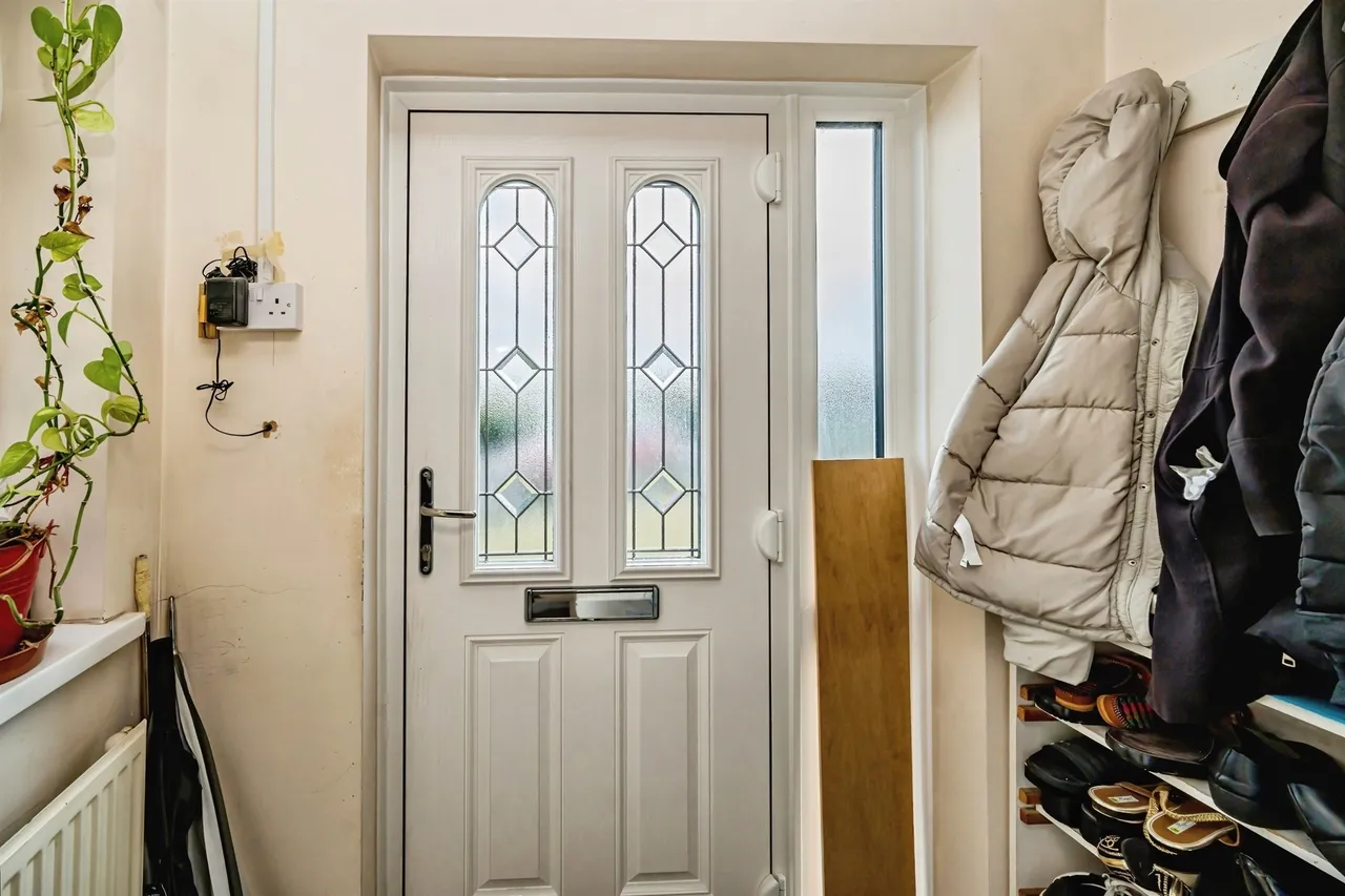 Beechwood Road, Slough, SL2, photo 15