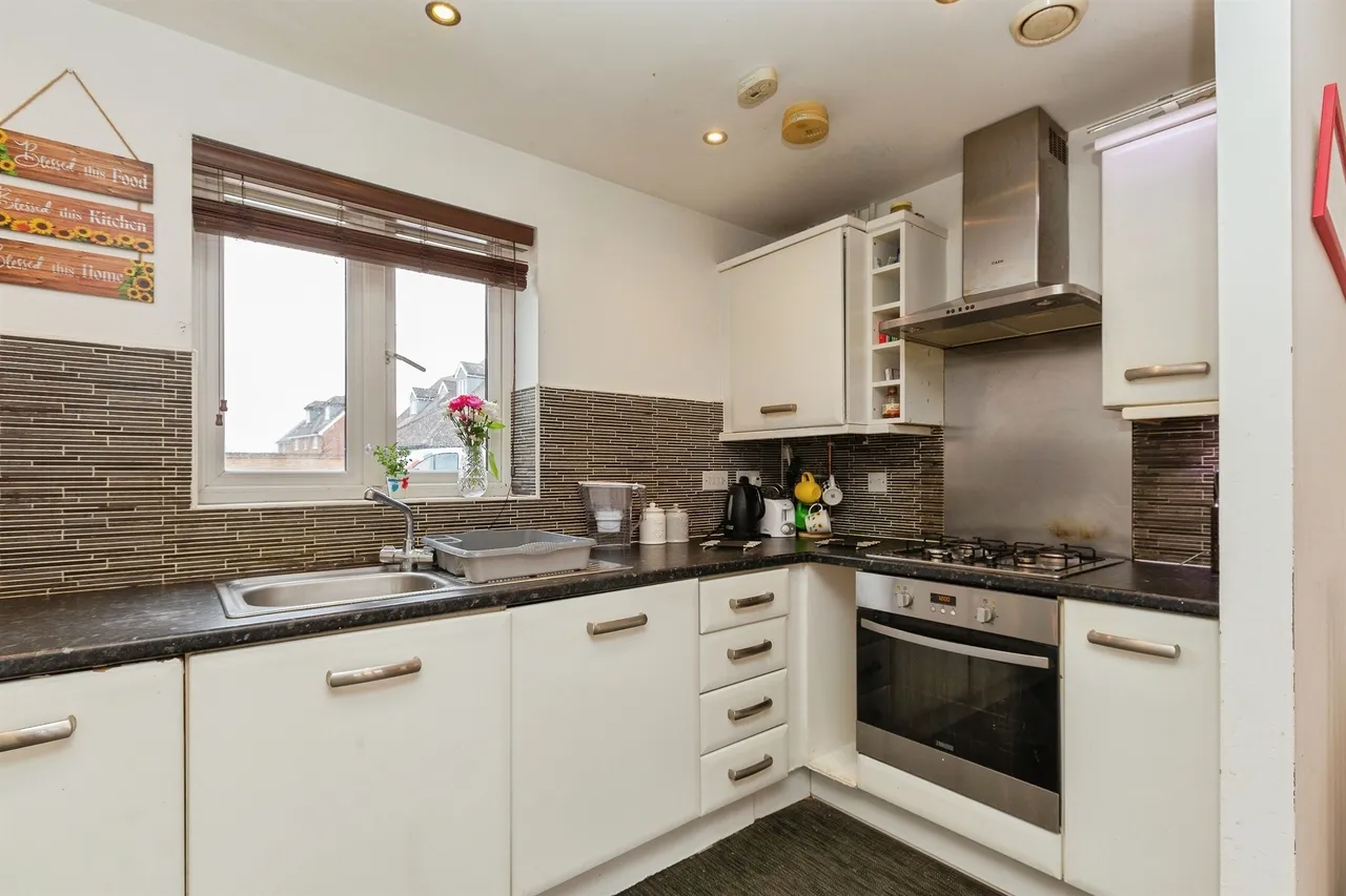 Barland Way, Aylesbury, HP18, photo 3