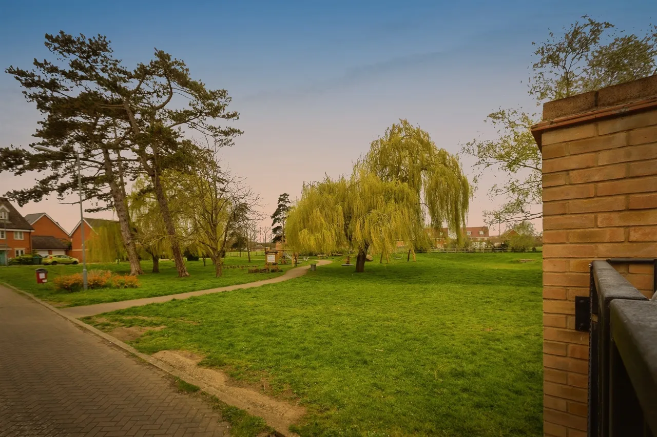 Barland Way, Aylesbury, HP18, photo 4