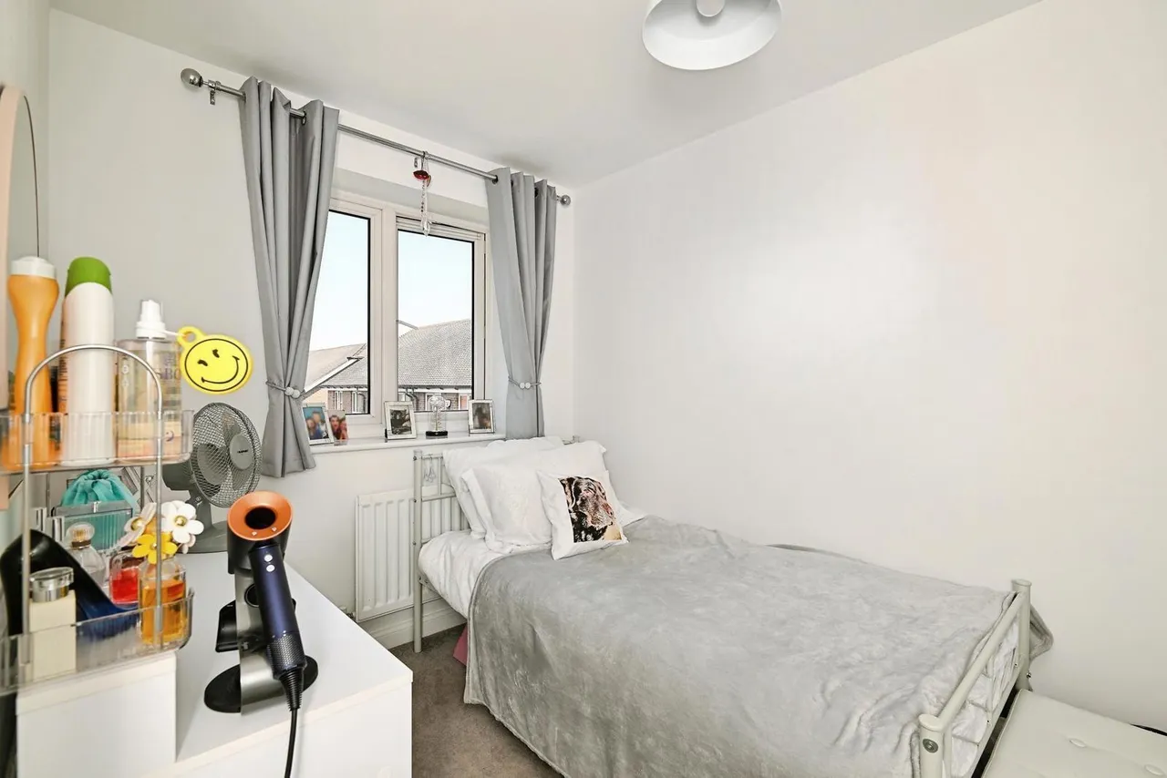 Buttercup Avenue, Minster On Sea, ME12, photo 4
