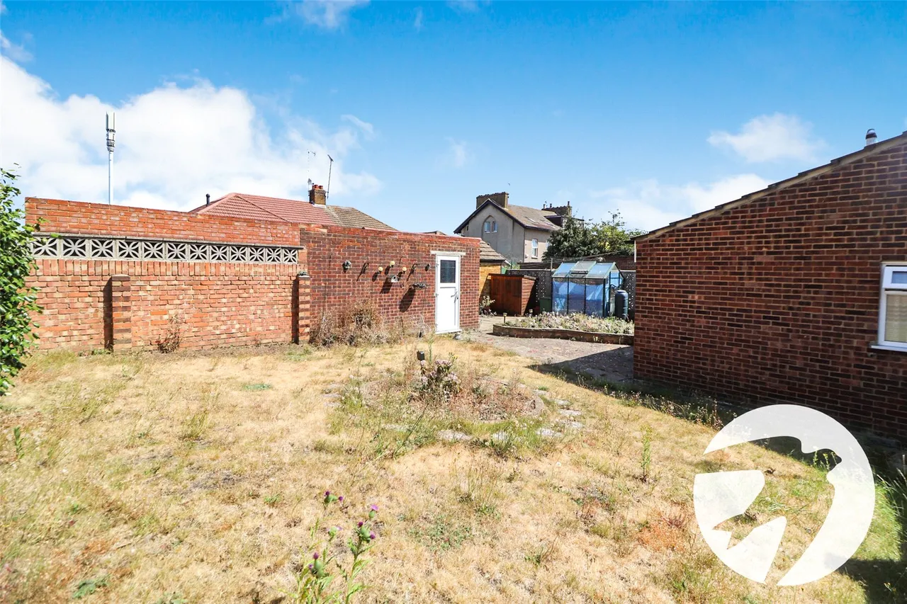 Park Crescent Road, Erith, DA8, photo 18