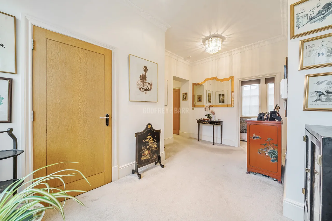 St Vincents Lane, Mill Hill Village, NW7, photo 5