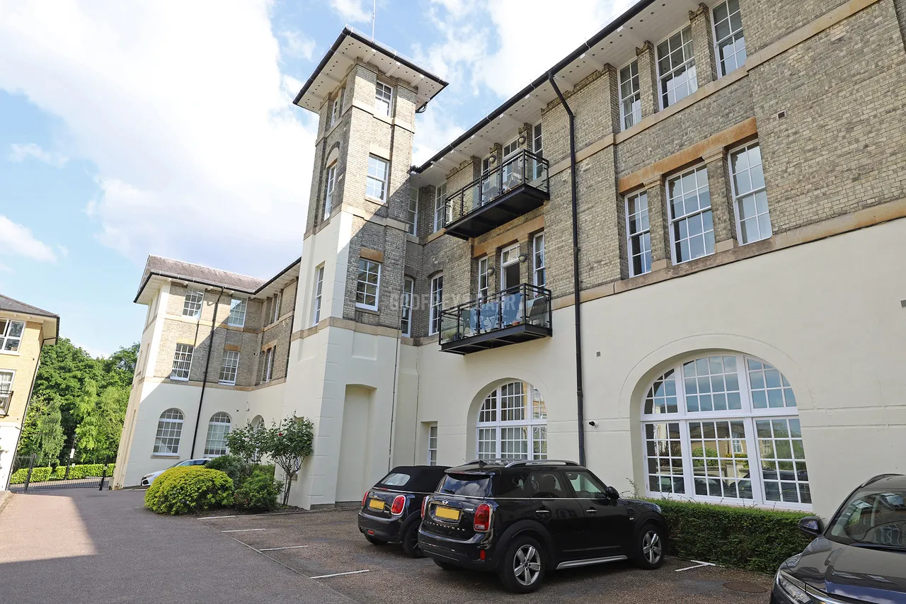 St Vincents Lane, Mill Hill Village, NW7, photo 22