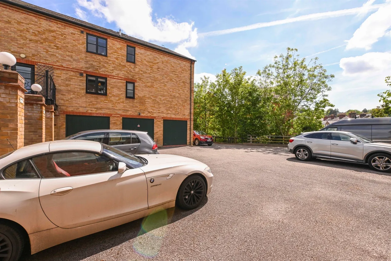 Ravens Lane, Berkhamsted, HP4, photo 10