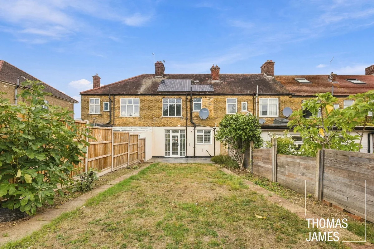 London, N13, photo 15