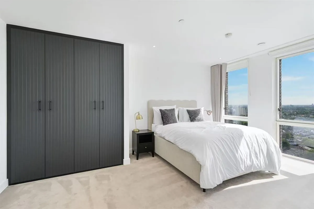 , Silverleaf House, Heartwood Boulevard, London, photo 4