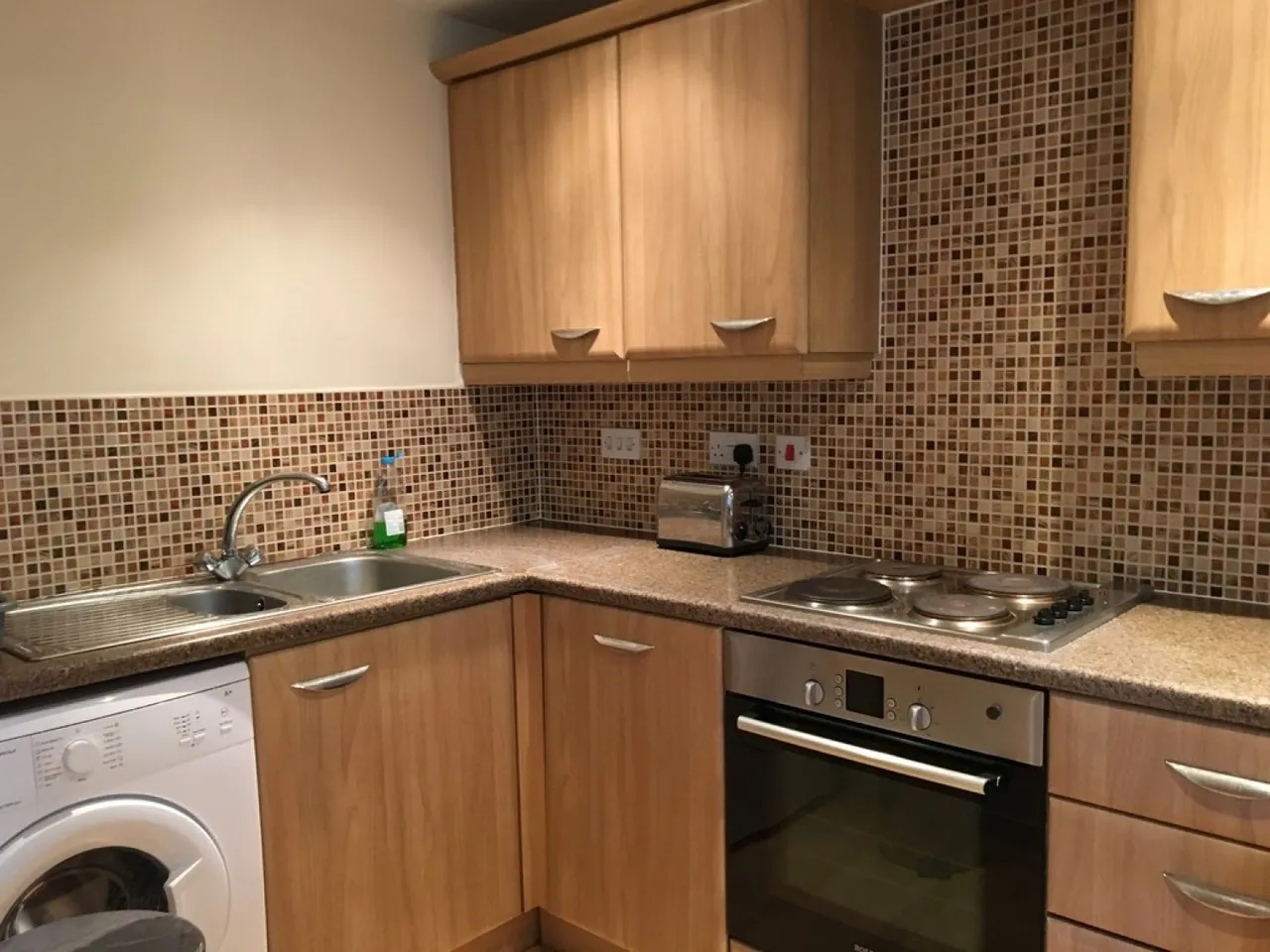 Windsor House, M21, photo 4