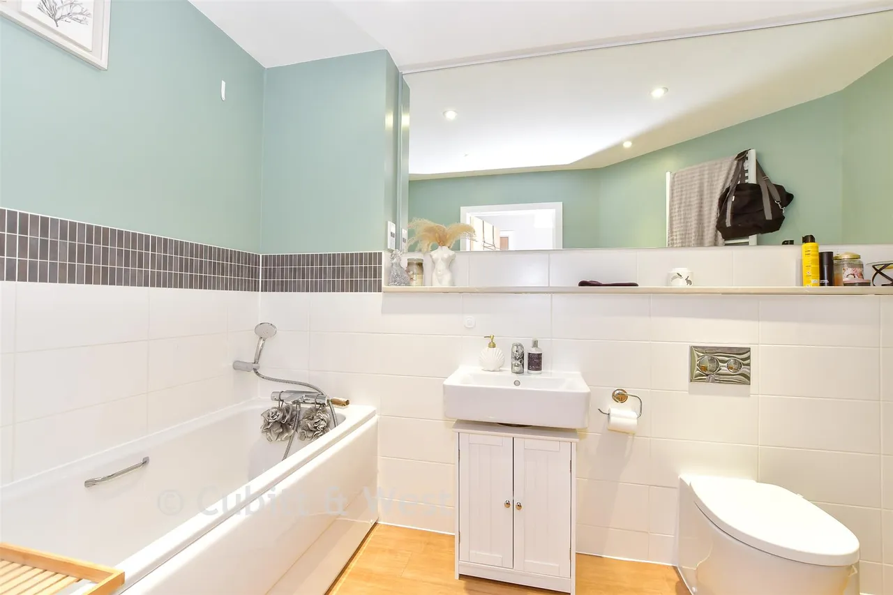 Horndean, Waterlooville, PO8, photo 7