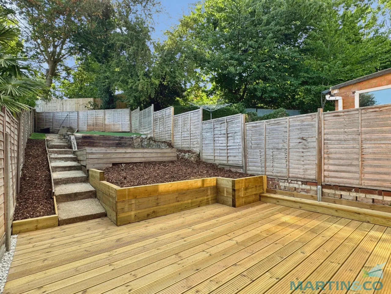 3 bed house to rent — Grampion Close, Ashford