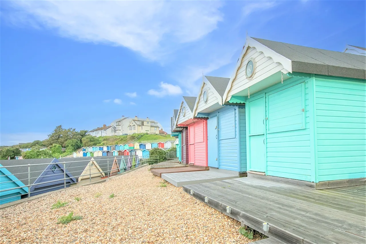 Martello Drive, Walton On The Naze, CO14, photo 13