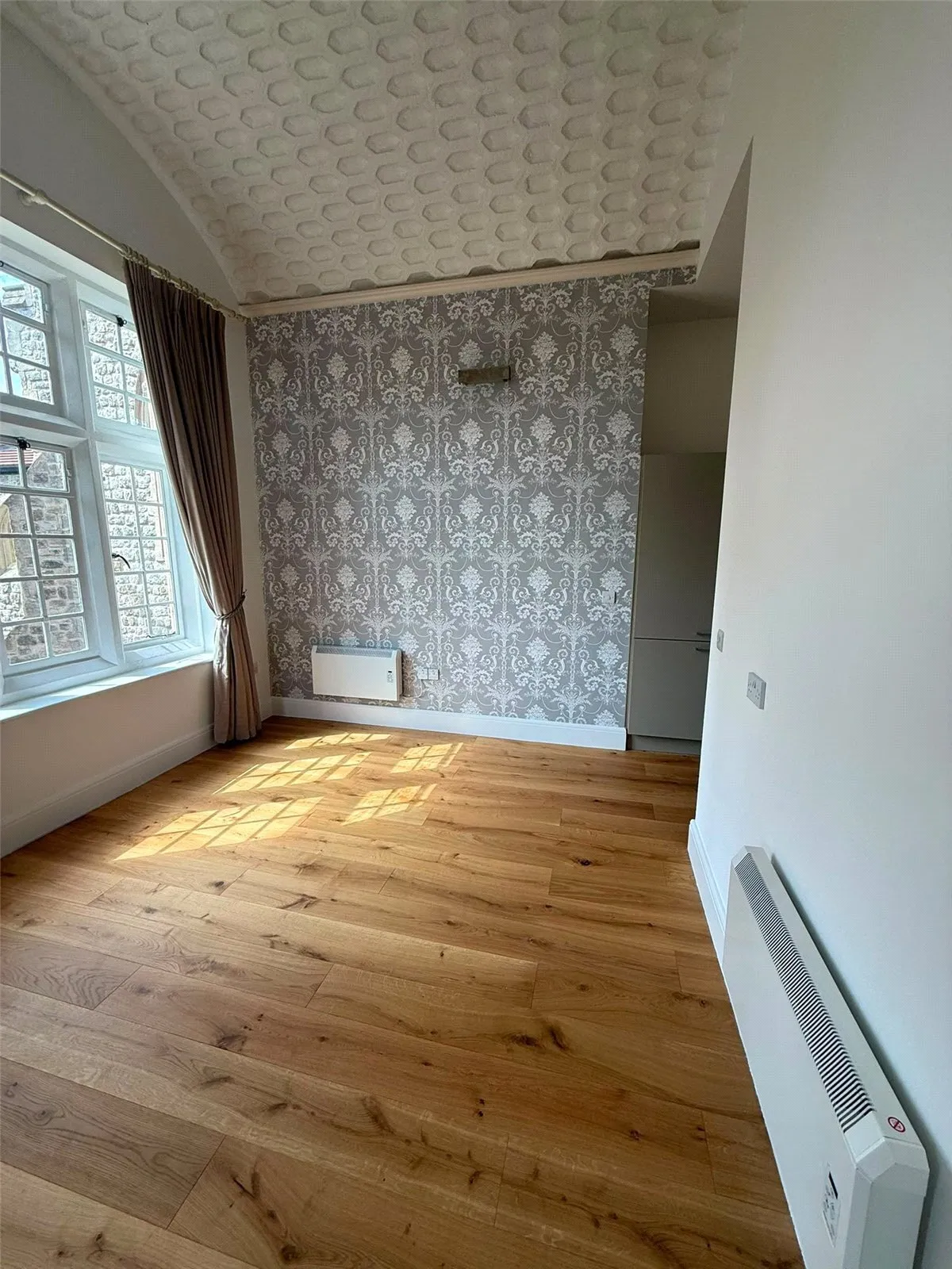 The Galleries, Warley, Brentwood, Essex, CM14, photo 11