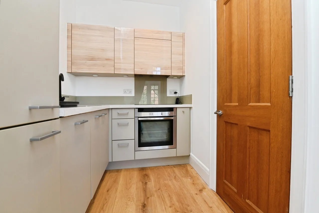 The Galleries, Warley, Brentwood, Essex, CM14, photo 3