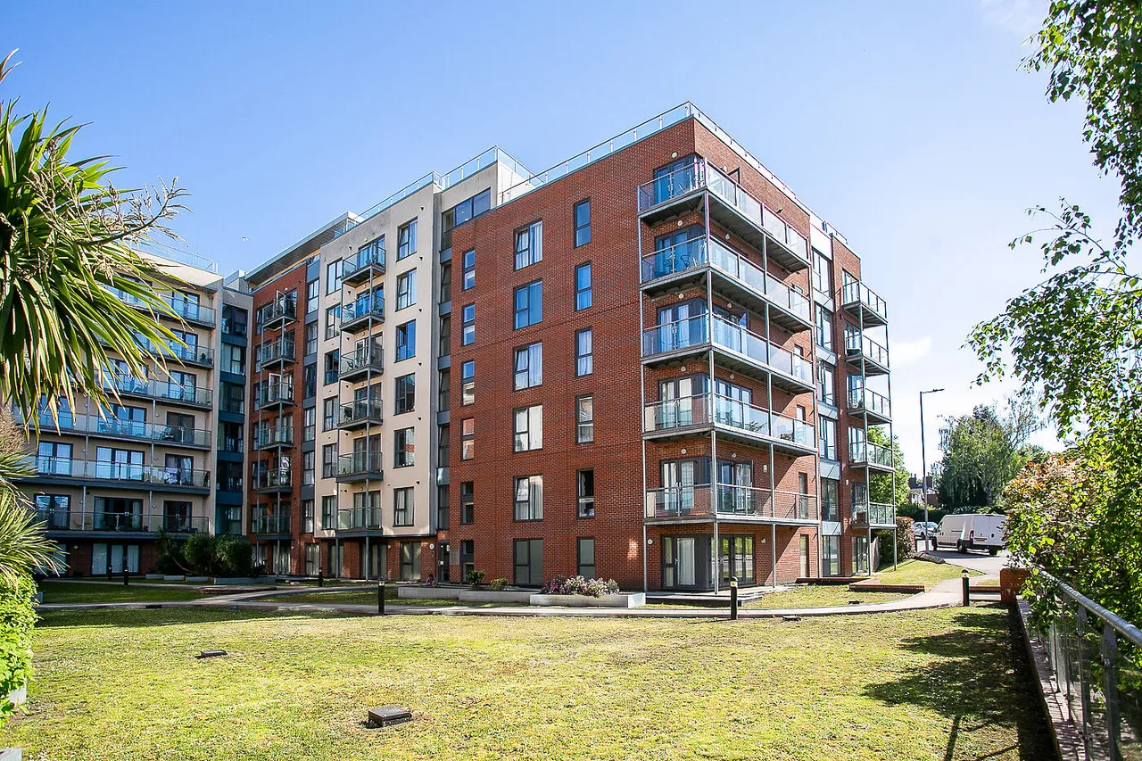 1 bed flat for sale — 112 Mosaic House, Midland Road, Hemel Hempstead