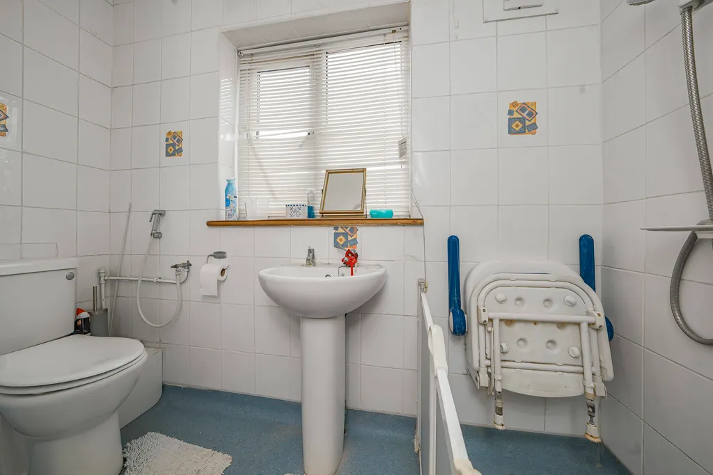 East Road, West Drayton, UB7, photo 21