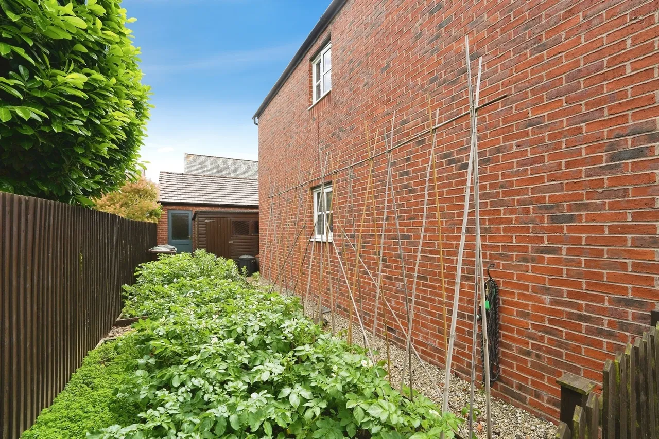 The Plantation, Hardwicke, Gloucester, Gloucestershire, GL2, photo 16