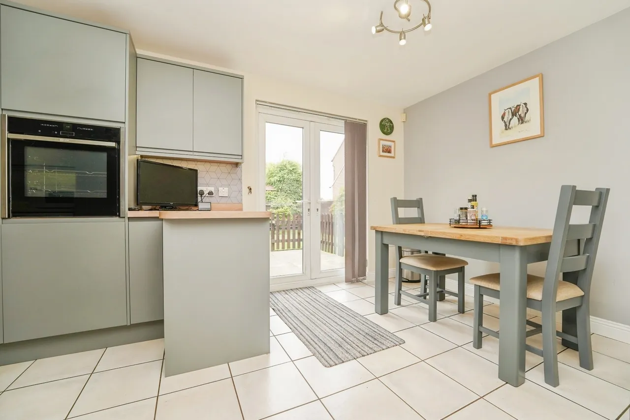The Plantation, Hardwicke, Gloucester, Gloucestershire, GL2, photo 4
