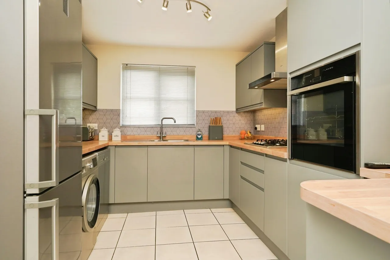 The Plantation, Hardwicke, Gloucester, Gloucestershire, GL2, photo 7