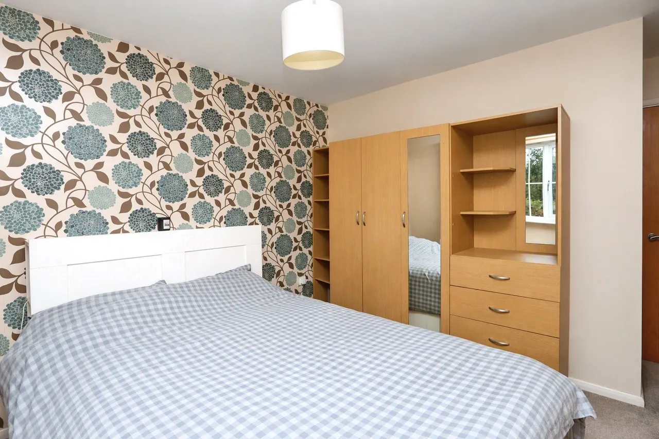 Kyle Close, Renishaw, S21, photo 6