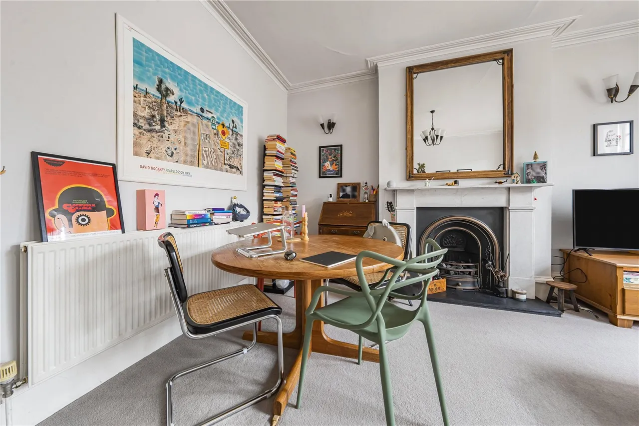 Lower Richmond Road, London, photo 4