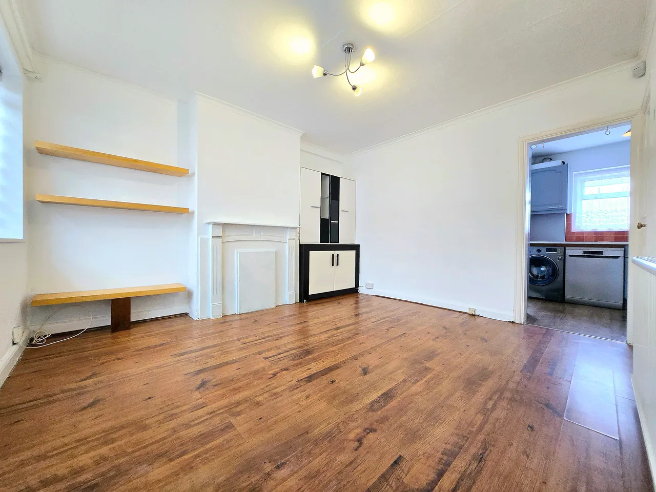 Berkeley Avenue, Greenford, UB6, photo 2