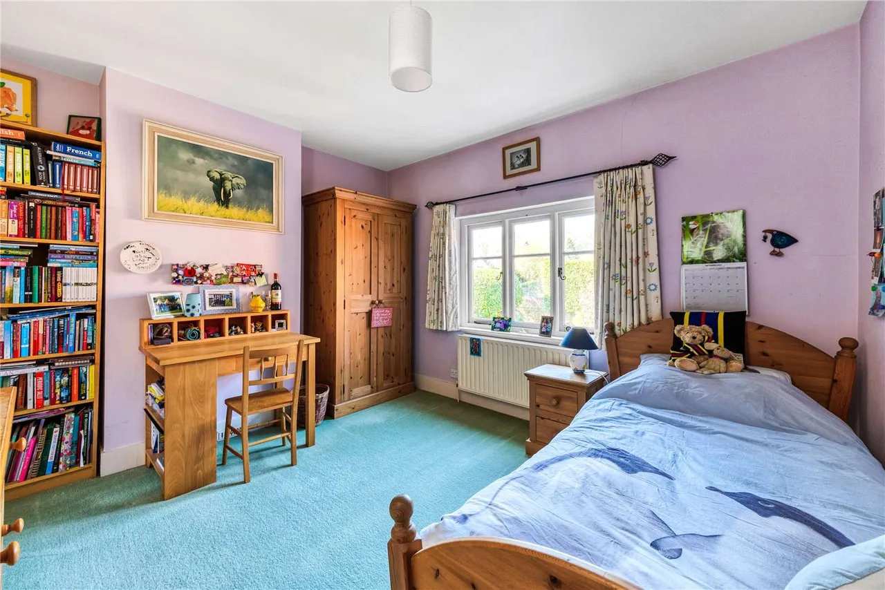 Coxcombe Lane, Chiddingfold, Godalming, Surrey, GU8 4QA, photo 12