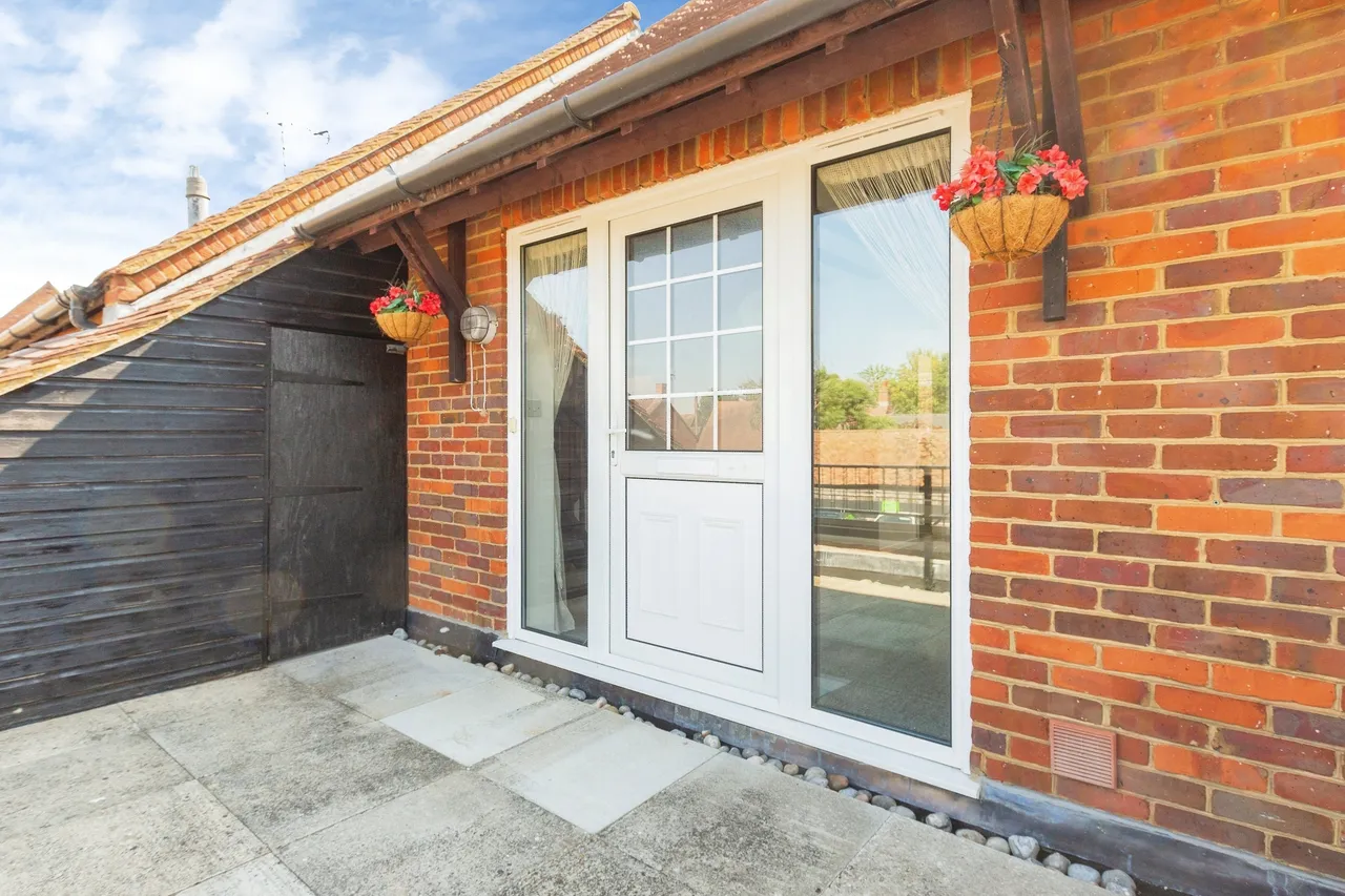 Rooks Lane, Thame, OX9, photo 2