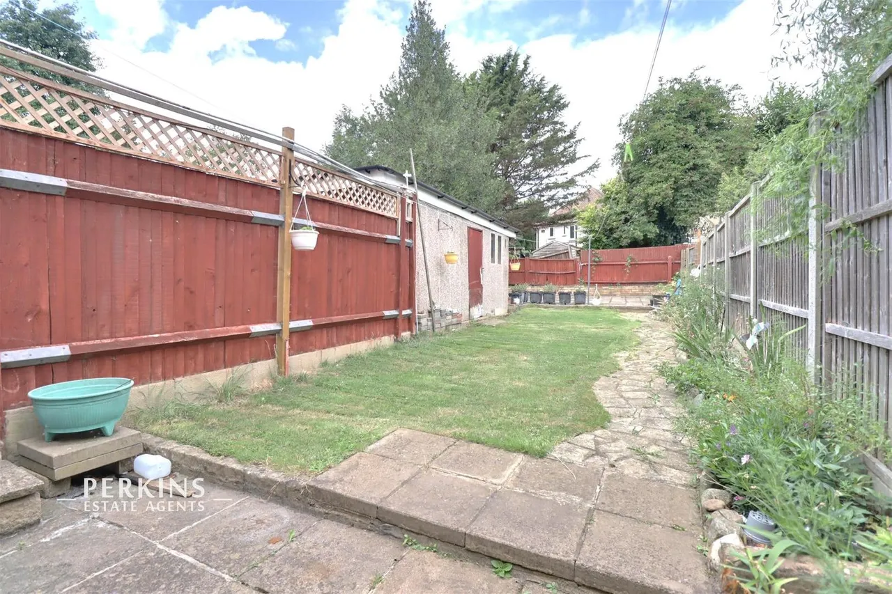 Chestnut Grove, Wembley, HA0, photo 9