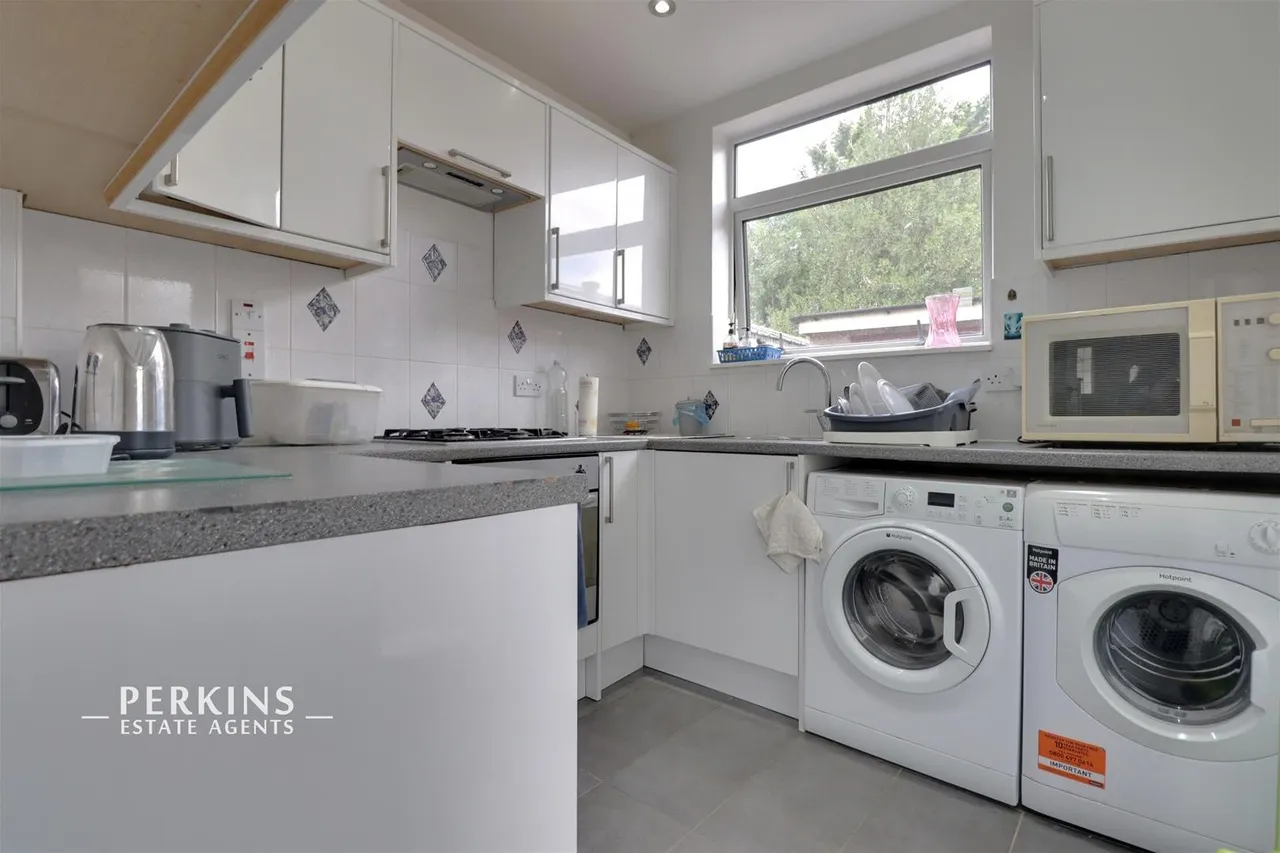 Chestnut Grove, Wembley, HA0, photo 2