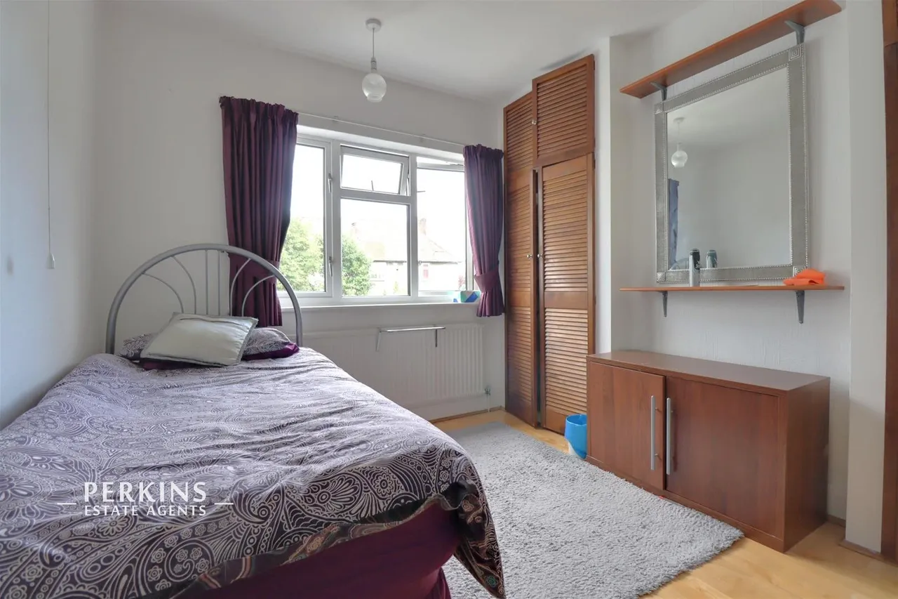 Chestnut Grove, Wembley, HA0, photo 5