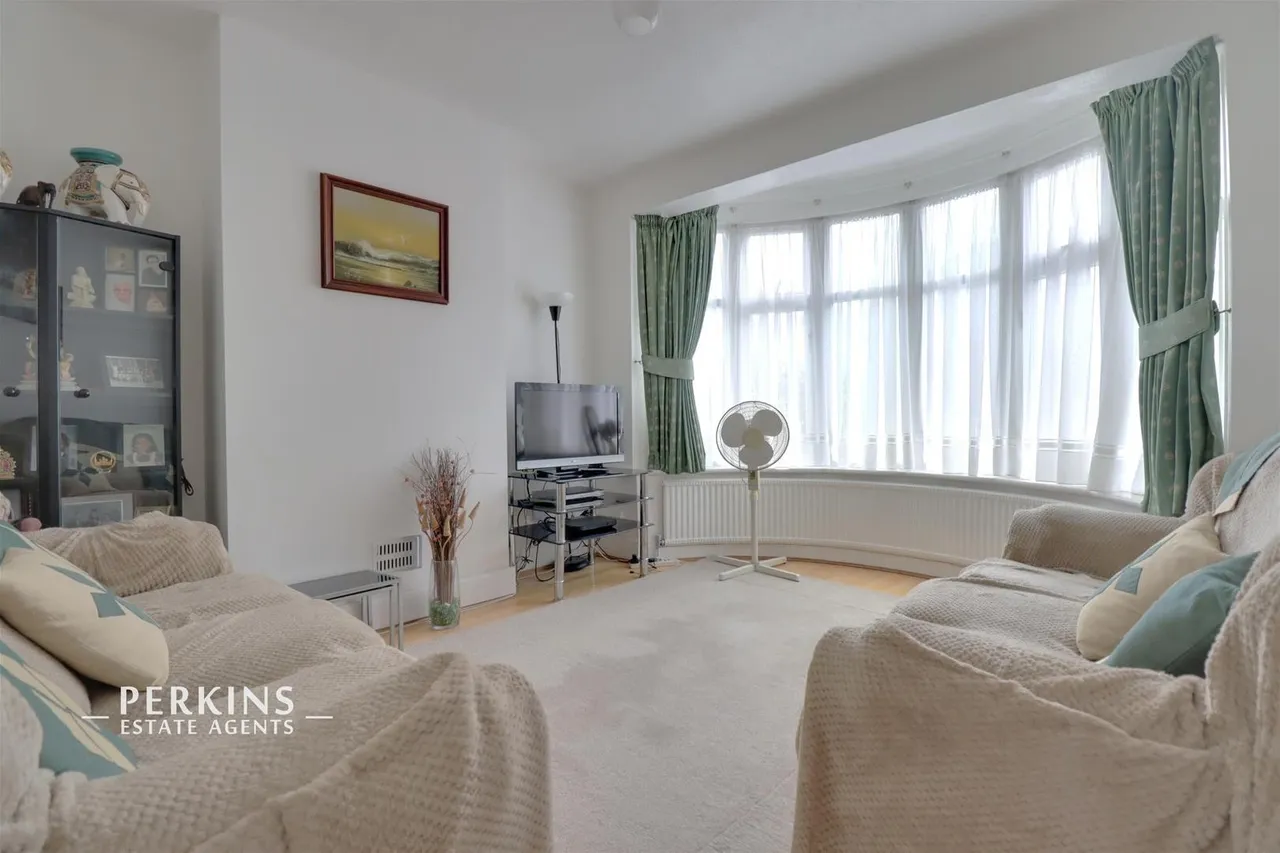 Chestnut Grove, Wembley, HA0, photo 3