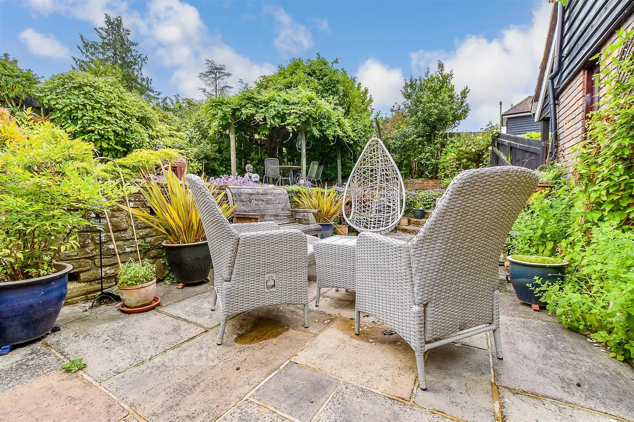 Eastwell Barn Mews, Tenterden, TN30, photo 14