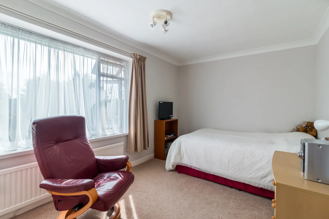 142 Northfield Road, Ringwood, Ringwood, BH24 1SU, photo 8