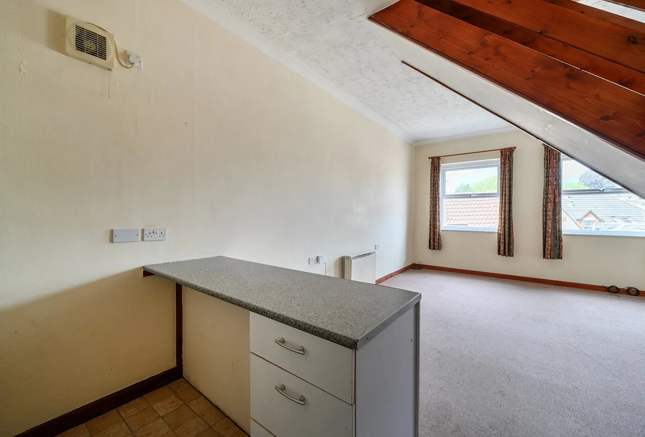 Lansdown, Stroud, GL5 1BB, photo 8