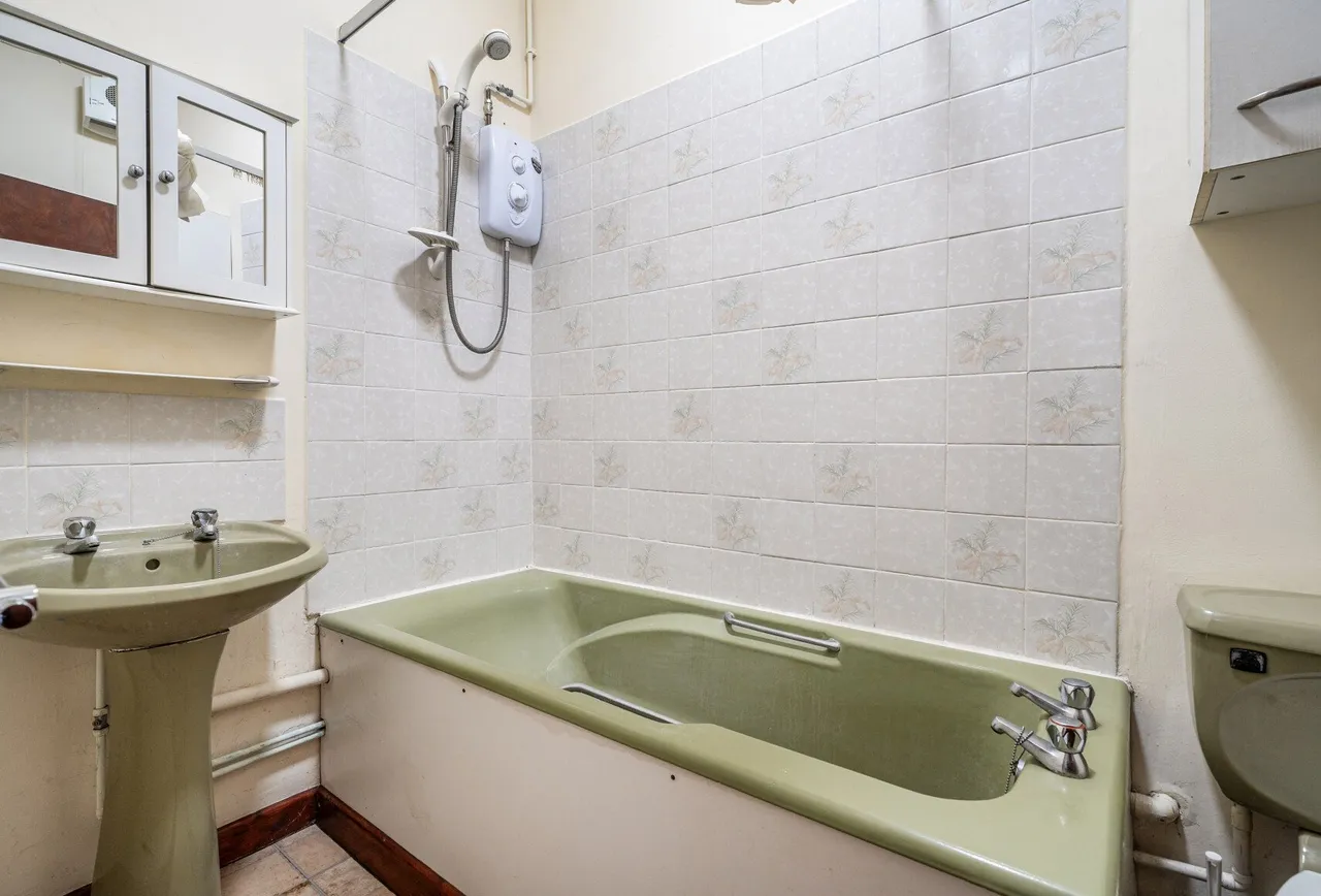 Lansdown, Stroud, GL5 1BB, photo 11