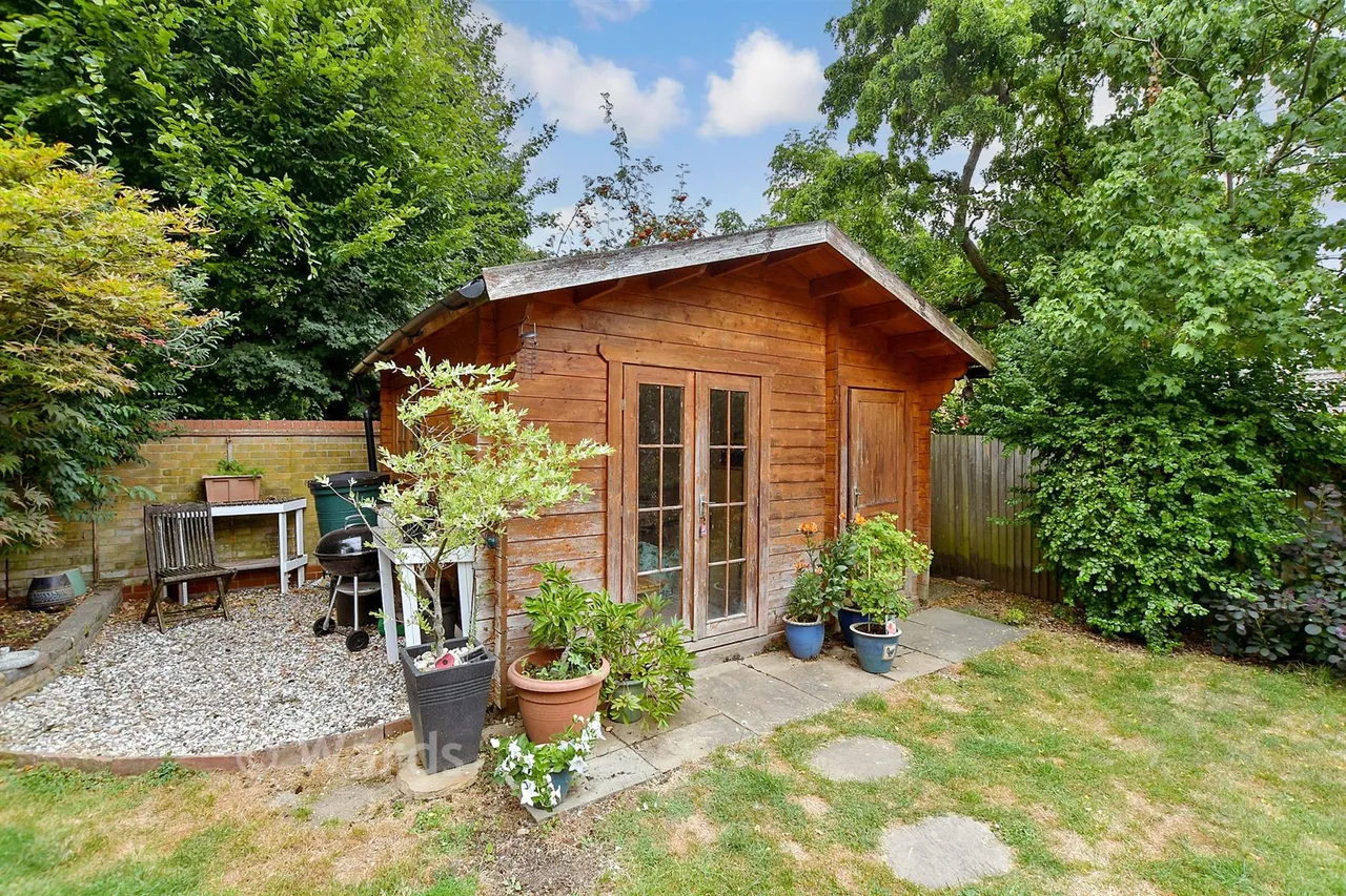 The Ridgeway, Lympne, CT21, photo 6