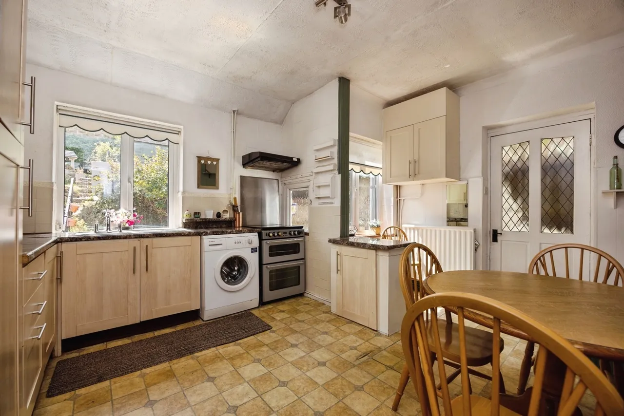 Carlos Street, Godalming, GU7, photo 17