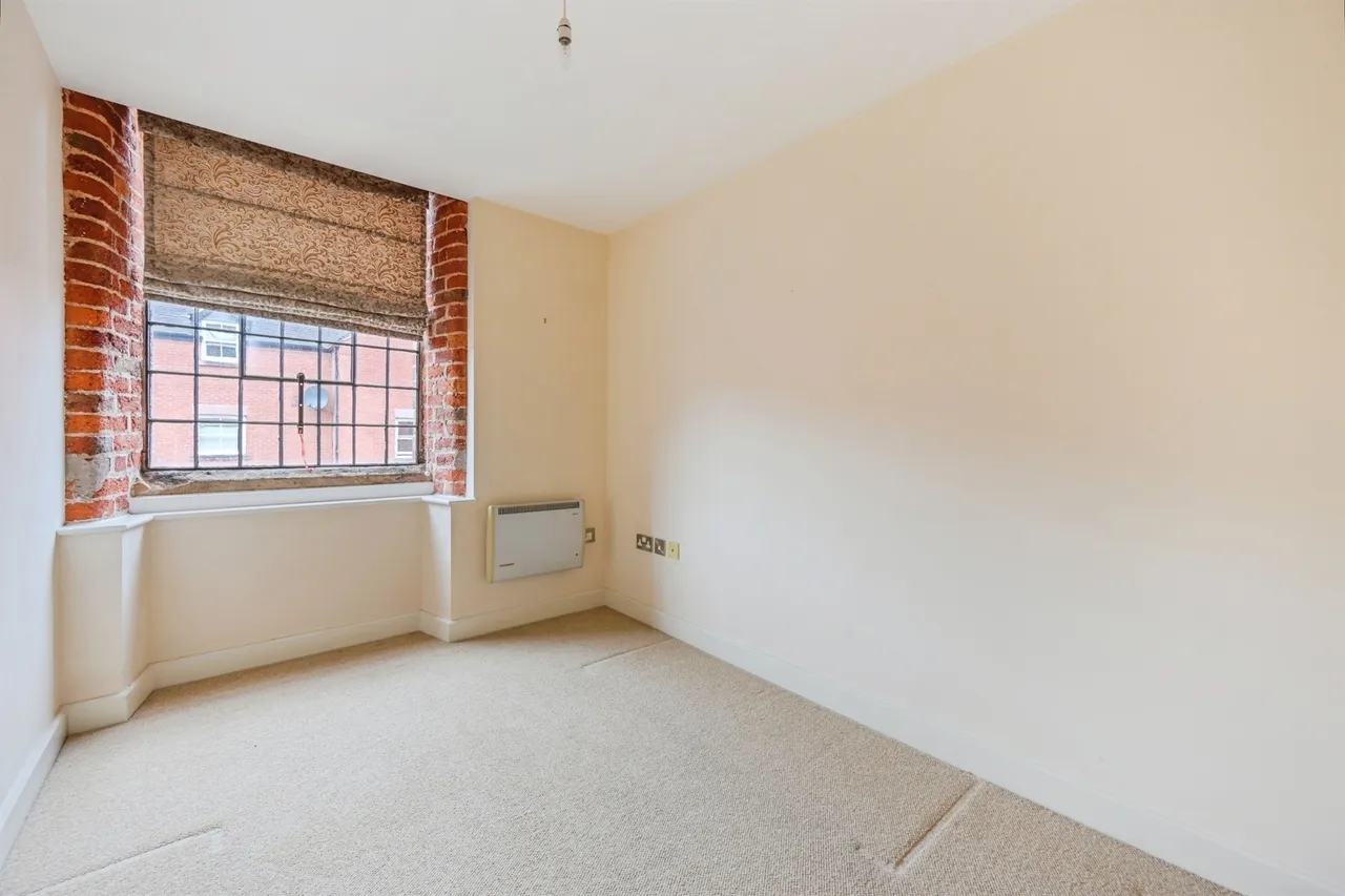 High Street, Tean, ST10, photo 8