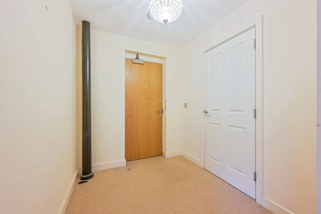 High Street, Tean, ST10, photo 11