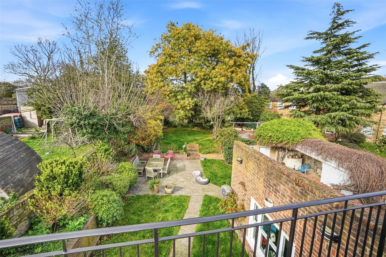 Thames Street, Hampton, TW12 2DX, photo 2