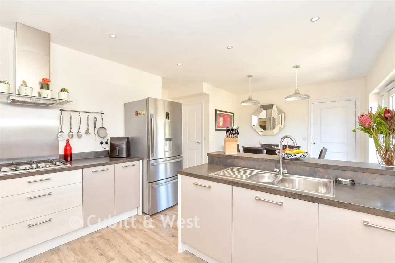 Newlands Avenue, Waterlooville, PO7, photo 3