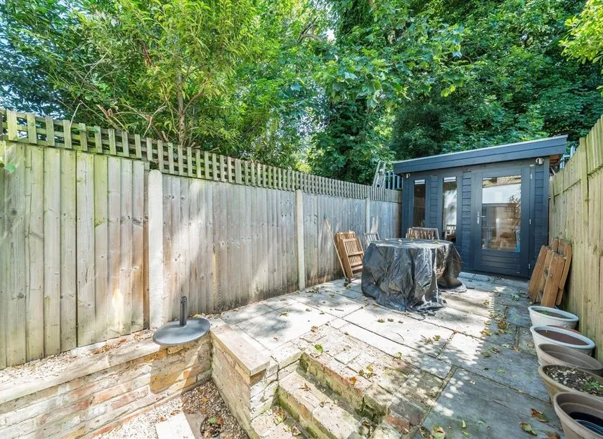 Petersfield Road, Acton, W3, photo 6