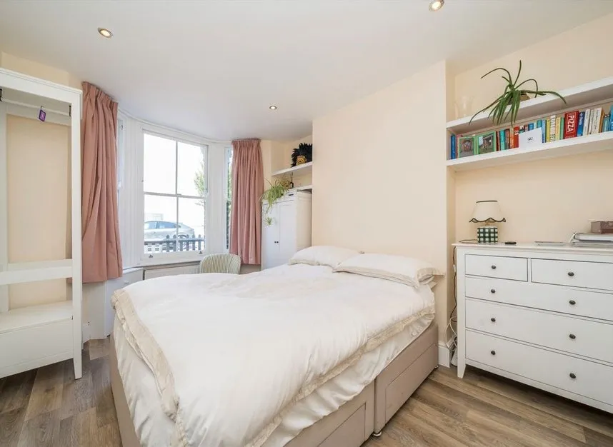 Petersfield Road, Acton, W3, photo 5