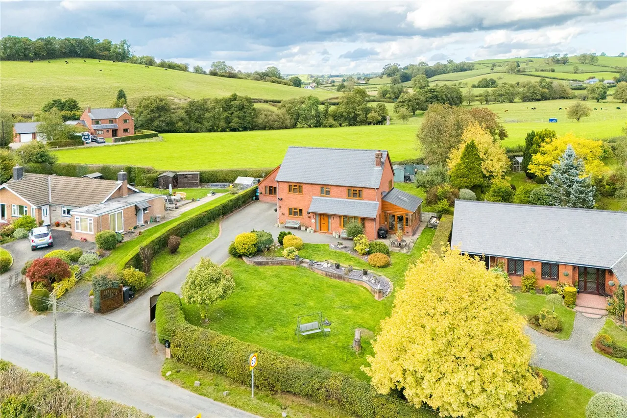 Tregynon, Newtown, SY16, photo 65